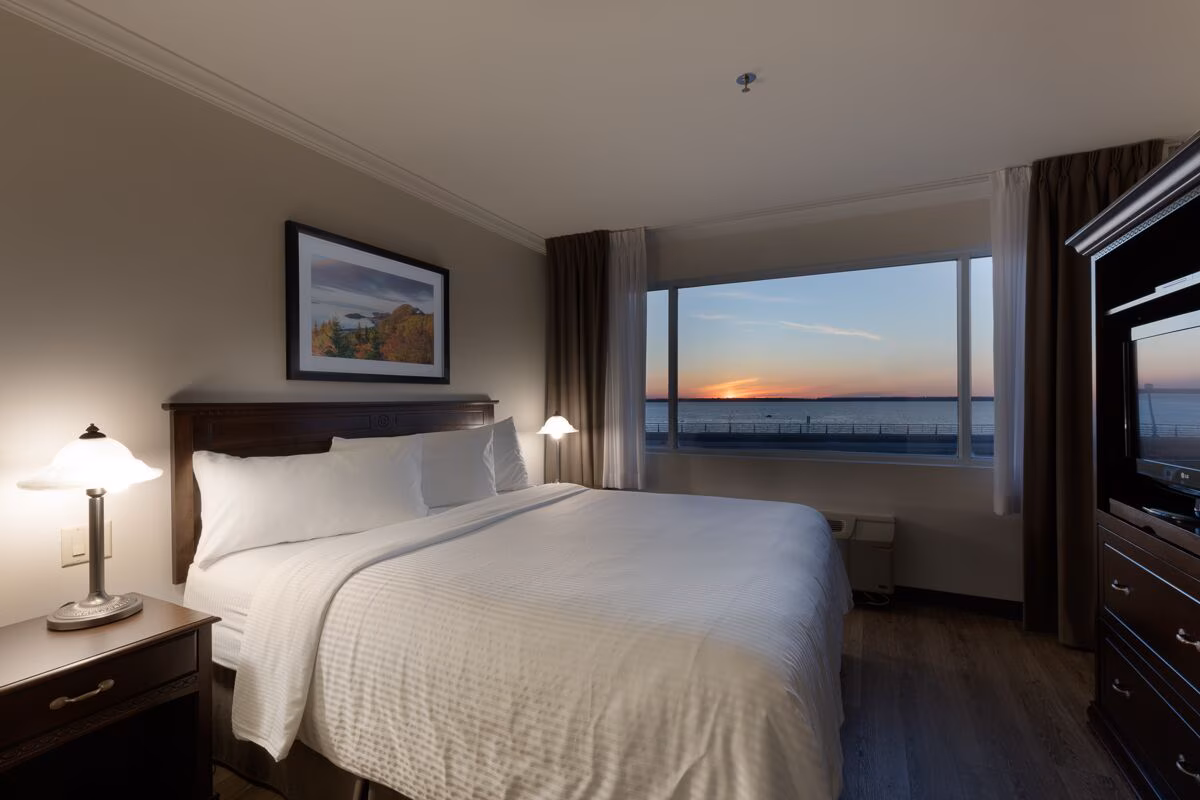 - Guide to Exploring Québec’s Maritime Regions: An Epic Road Trip Hotel Rimouski in Quebéc, Canada.