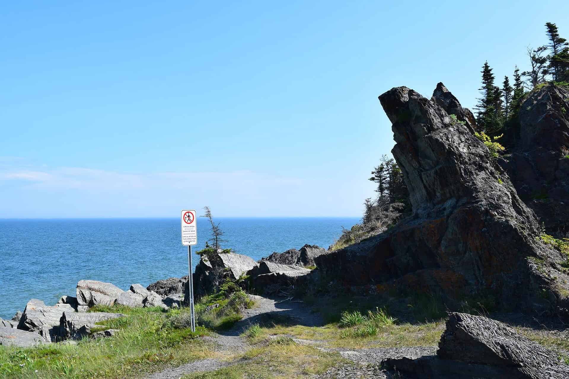 - Guide to Exploring Québec’s Maritime Regions: An Epic Road Trip Hiking along the coast at Parc National du Bic in Quebéc, Canada.