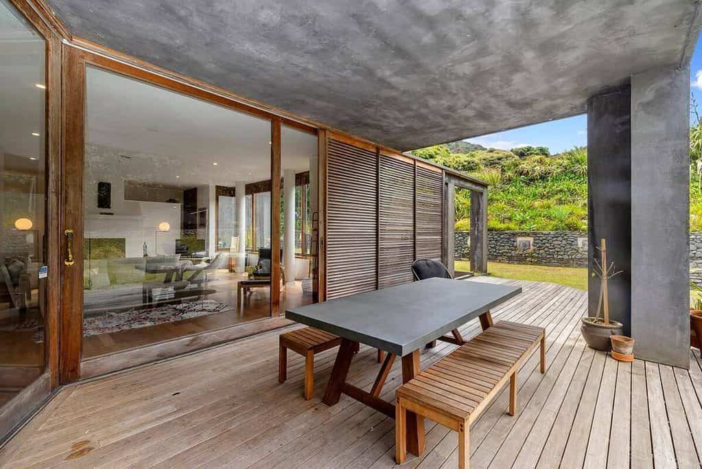renting a holiday home - A Guide to Renting a Holiday Home Karekare Luxury Escape