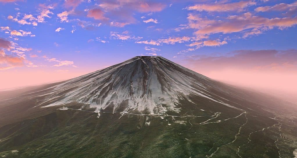 Mountains to Climb - The Biggest Mountains to Climb Around the World Mountains to climb - Mount Fuji