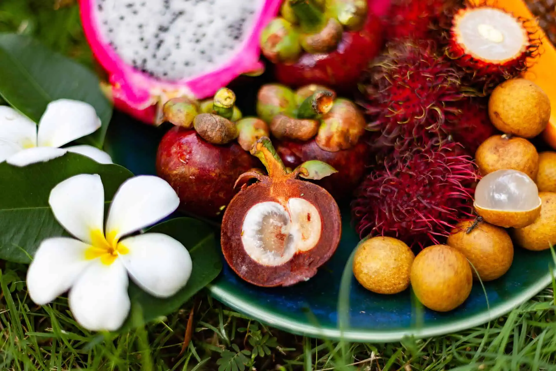 eat like a local in Nadi - Eat Like a Local in Nadi: Top 15 Local Restaurants & Eateries Tropical fruits from Fiji